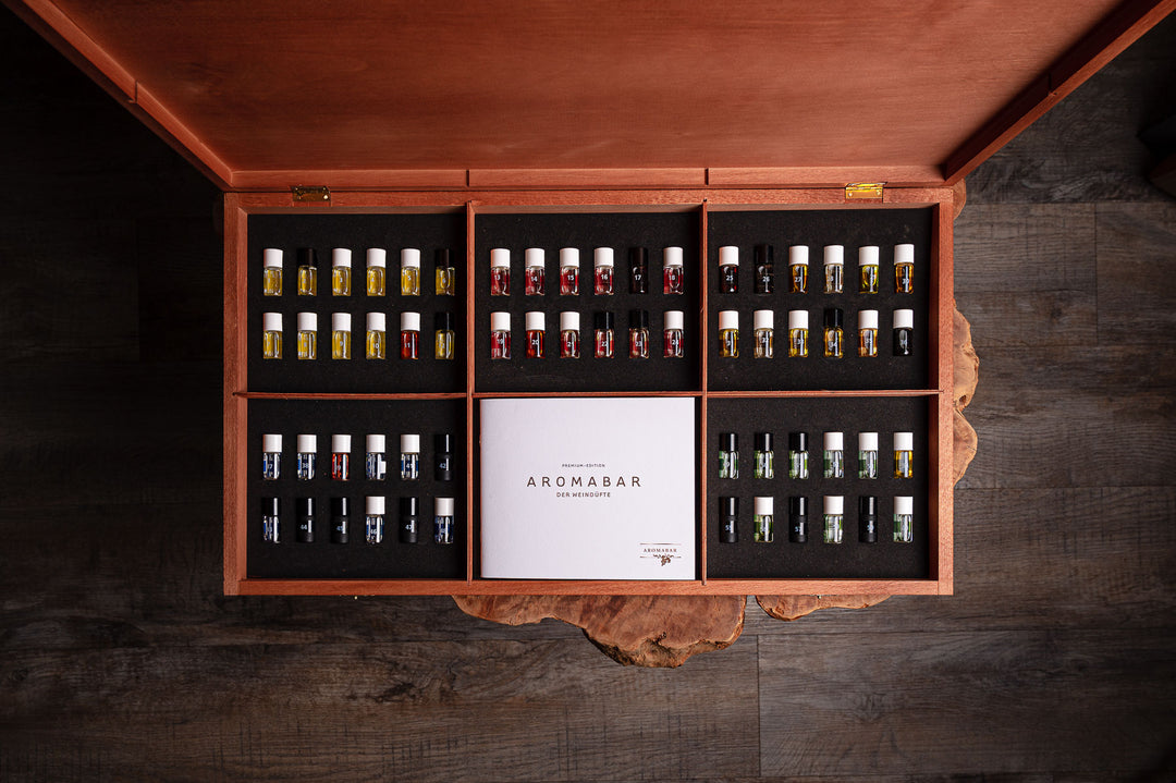 AROMABAR Premium Weinaromen-Set - 60 Düfte In Edler Holzbox Für Weinverkostung